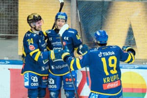 Tok nakketak på serien!